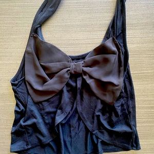 Pins and Needles Tank